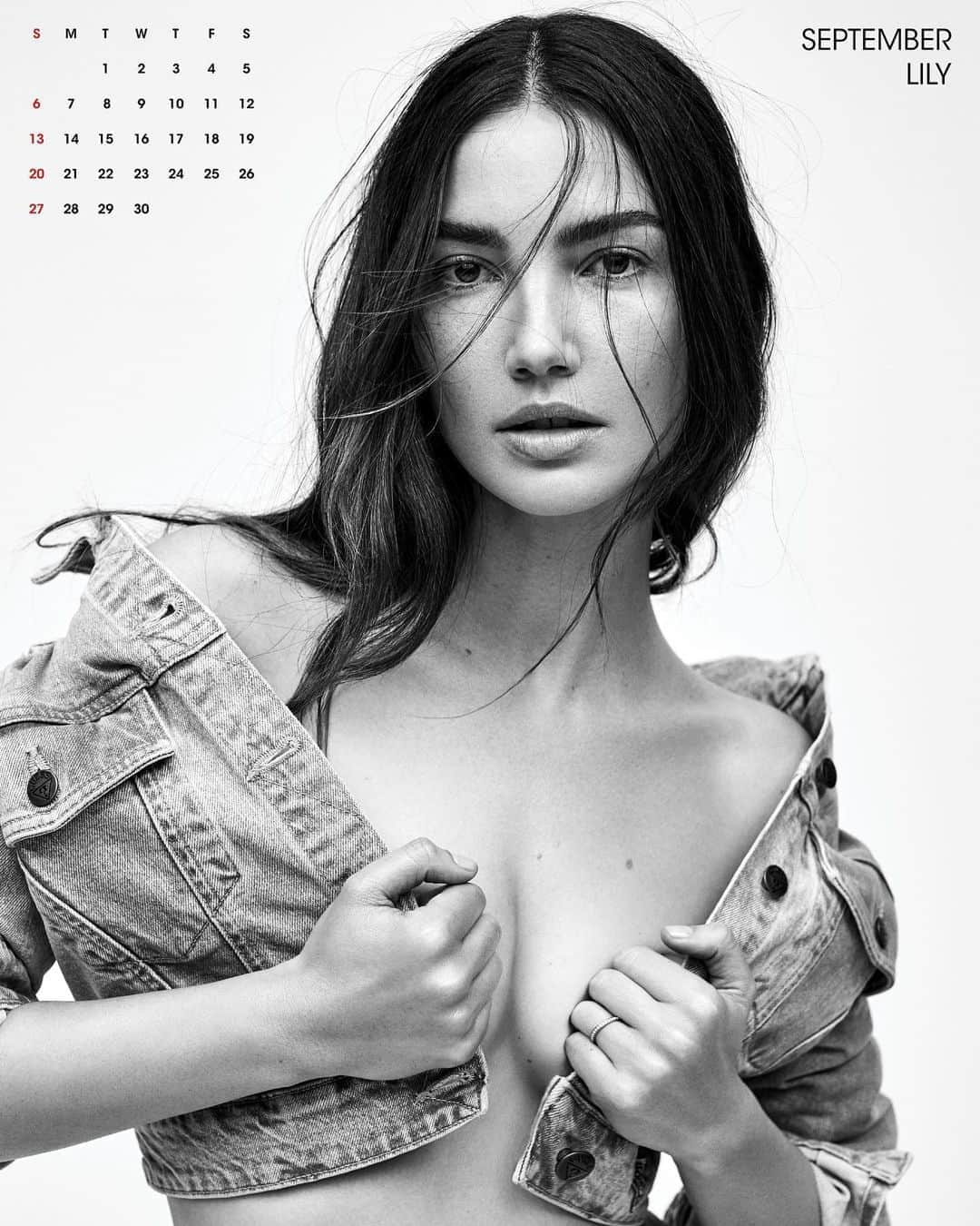 V Magazineさんのインスタグラム写真 - (V MagazineInstagram)「September has arrived! ❤️ Get ready for an exciting month for V and for the entire fashion industry! Here to ring in the start of this fashion month is September muse @lilyaldridge from our annual V Calendar, presented by @guess! — Model: @lilyaldridge (@imgmodels) Photography: @zoeygrossman Fashion: @charlesvarenne Makeup: @erinparsonsmakeup Hair: @panosphair Manicure: @elinaogawa」9月1日 21時12分 - vmagazine