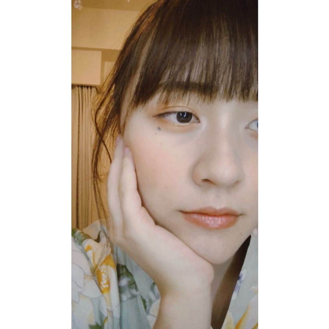 のインスタグラム：「🌻 . . . メイクは浴衣に少しオレンジが入っていたので、オレンジ系でまとめました🧡 . . . . 9月になって急に秋らしくなってびっくりですね笑 . . 体調お気をつけて！ . . 台風も大きいみたいなので備えましょー！ . . . . . #浴衣 #浴衣コーディネート #浴衣姿#浴衣女子 #プチプラのあや  さん#オレンジメイク#9月#アップ #フィルムカメラ #フィルム #フィルムに恋してる #フィルムに魅せられて #yukata#japanesesummer #traditional #makeup#orange#film#filmphotography #helloseptember」