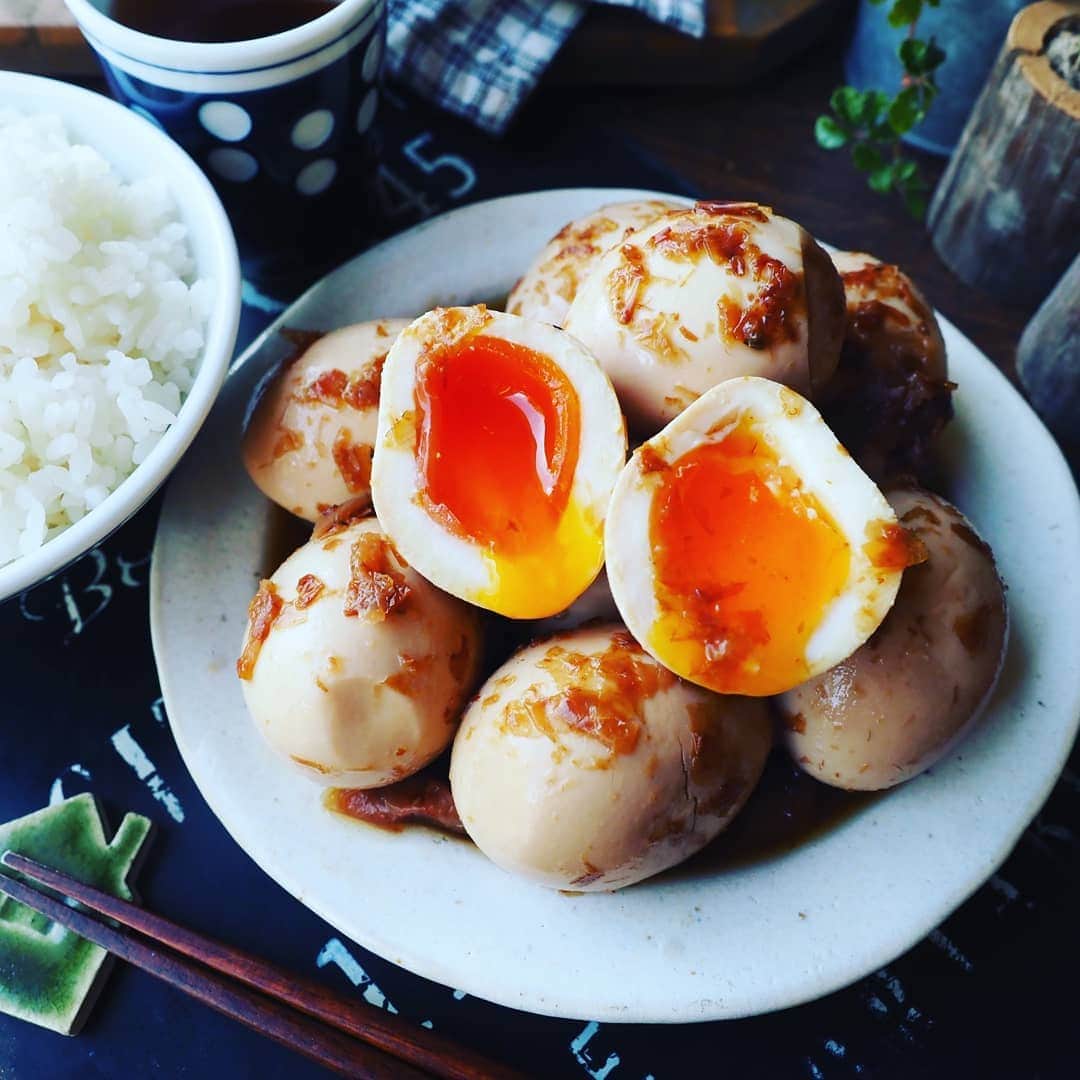 Michiko Maedaさんのインスタグラム写真 - (Michiko MaedaInstagram)「新米の季節がやってきた😆🍚💕 おかわりがとまらない💕 我が家の味卵～和風梅ポン酢～  #味卵#和風梅ポン酢#ポン酢 #半熟卵#おかわりがとまらない #新米#味卵色々#たまらんとまらん #めちゃめちゃおすすめです❤️ #レシピは後程ブログにて #IGersJP#IGersjp#IGersj#クッキングラム#デリスタグラマー#おうちごはんlover#コッタ #lin_stagrammer#kurashiru#クッキングラム#クッキングラムアンバサダー#クオカ#エルグルメ#フーディーテーブル#おうちごはんlover#おうちごはん革命#おうちカフェ#たらふくびより」9月1日 19時42分 - shana.mama