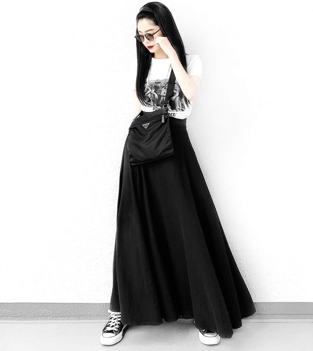 lve_xxxxのインスタグラム：「.﻿ .﻿ 秋はこれにｼﾞｬｹｯﾄ羽織りたい﻿ はよ、羽織れる気候になってほし。﻿ ﻿ 秋服が一番すき🖤🍁﻿ ﻿ ﻿ ｶﾁｭｰｼｬ一日中してたら﻿ 🧠頭痛なった🤯🤯🤯 辛﻿ ﻿ ﻿ ﻿ ｺｰﾃﾞｱｲﾃﾑ詳細は﻿ WEARをご覧くださいませ。﻿ ﻿ WEAR ： lvexxxx ﻿ 💻 https://wear.jp/sp/lvexxxx/﻿ ﻿ －－－－－－－－－－－－－－－－－－﻿ ﻿ 📢ｺﾒﾝﾄ頂ける際は、﻿ 最新投稿にお願い致します。﻿ ﻿ 過去投稿に頂いた際、気がつかない事もあり﻿ お返事致しかねる場合が御座います🙇‍♀ ﻿ ﻿ ️」