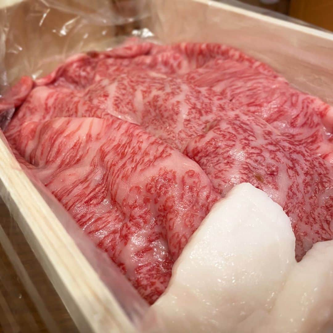 東京肉レポートのグルメインスタ