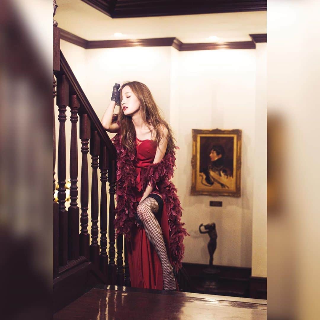 のインスタグラム：「. 8月もあっという間にすぎちゃったね、9月もよろしく😌♥️ #美マージュ #撮影会 #フェティッシュ」