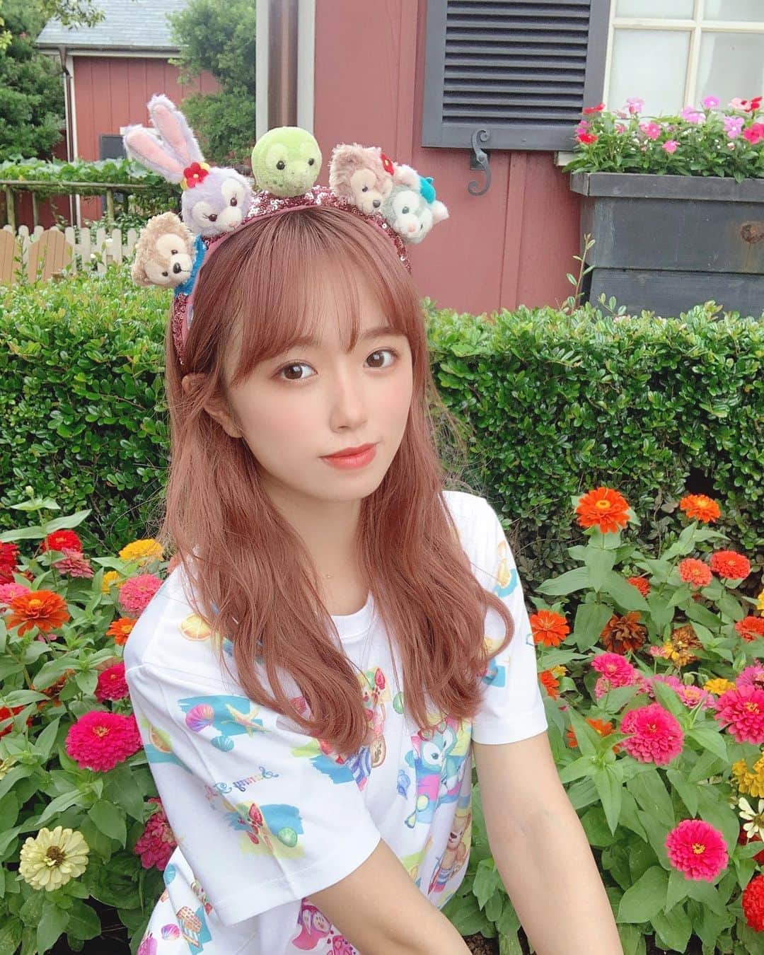 のインスタグラム：「大好きな推しに囲まれた幸せ空間♡♡  #ダッフィー #ダッフィーフレンズ #シェリーメイ #オルくん #ステラルー #ジェラトーニ #海外カチューシャ #disney #disneysea #夢が叶う場所」