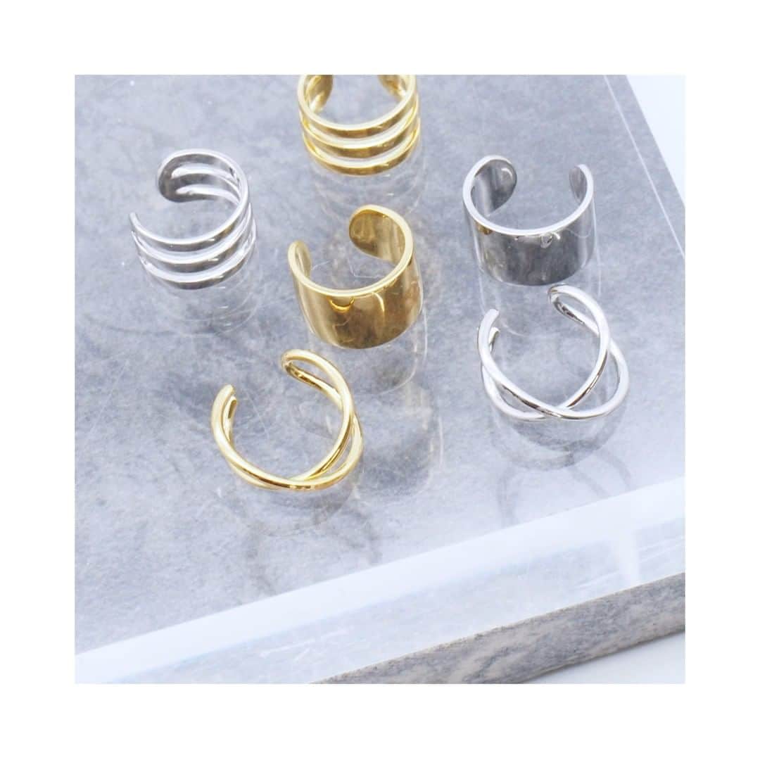 コレカウのインスタグラム：「ㅤㅤㅤㅤㅤㅤㅤㅤㅤㅤㅤㅤ Recommendㅤ ㅤㅤㅤㅤㅤㅤㅤㅤㅤㅤㅤㅤ 【mint jam】EAR CUFF SILVER 925 デザインイヤーカフ  ¥7,150(in tax) ㅤㅤㅤㅤㅤㅤㅤㅤㅤㅤㅤㅤㅤ ㅤㅤㅤㅤㅤㅤㅤㅤㅤㅤㅤㅤㅤ ㅤㅤㅤㅤㅤㅤㅤㅤㅤㅤㅤㅤㅤ ㅤㅤㅤㅤㅤㅤㅤㅤㅤㅤㅤㅤㅤ ㅤㅤㅤㅤㅤㅤㅤㅤㅤㅤㅤㅤㅤ ㅤㅤㅤㅤㅤㅤㅤㅤㅤㅤㅤㅤㅤ #大人ジュエリー #ジュエリー大好き #イヤーカフ #earcuff #シルバーアクセサリー #Silver925 #mintjam_jewelry #jewelry #costumejewelry #보석 #首飾 #アクセサリー #accessories #액세서리 #配飾 #大人女子 #大人カジュアル #通勤コーデ #キレイ目コーデ #カジュアルコーデ #カジュアルファッション #シンプルコーデ #ladysfashion  #fashion #chao_app #zozotown #perky_room」
