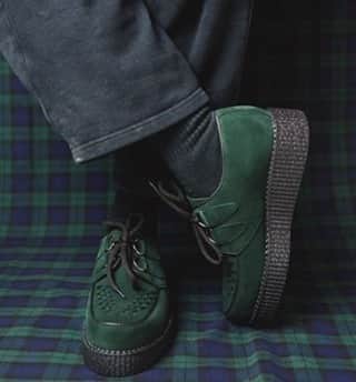 アンダーグラウンドのインスタグラム：「The Original Wulfrun Creeper- this dark green (forest green ) suede option has been restocked on our online store. ⁠ ⁠ ⁠ **Step by step we work to improve our environmental footprint. As an independent company we can use our freedom to select products from ethical and local suppliers and we are able to commit to small batch production.The coloured suede options are produced in small batches in our factories that are family owned and contribute to sensible and sustainable production**⁠ ⁠」