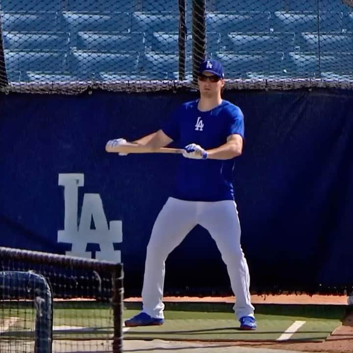 ジャスティン・ターナーのインスタグラム：「Not gonna find a better human in the game of baseball! This guy made me laugh every single day. Best of luck with the @bluejays @ross_stripling Gonna miss competing with you buddy!!! #ChickenStrip」