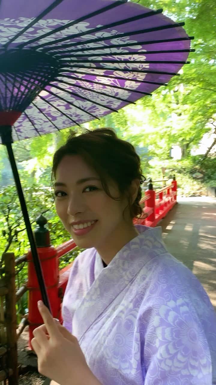 わちみなみのインスタグラム：「よろよろ歩き🌻  #浴衣　#浴衣ヘアアレンジ  #浴衣コーデ　#わちみなみ　#浴衣帯結び  #yukata #kimono #夏コーデ  #夏の思い出  #ヘアアレンジ」