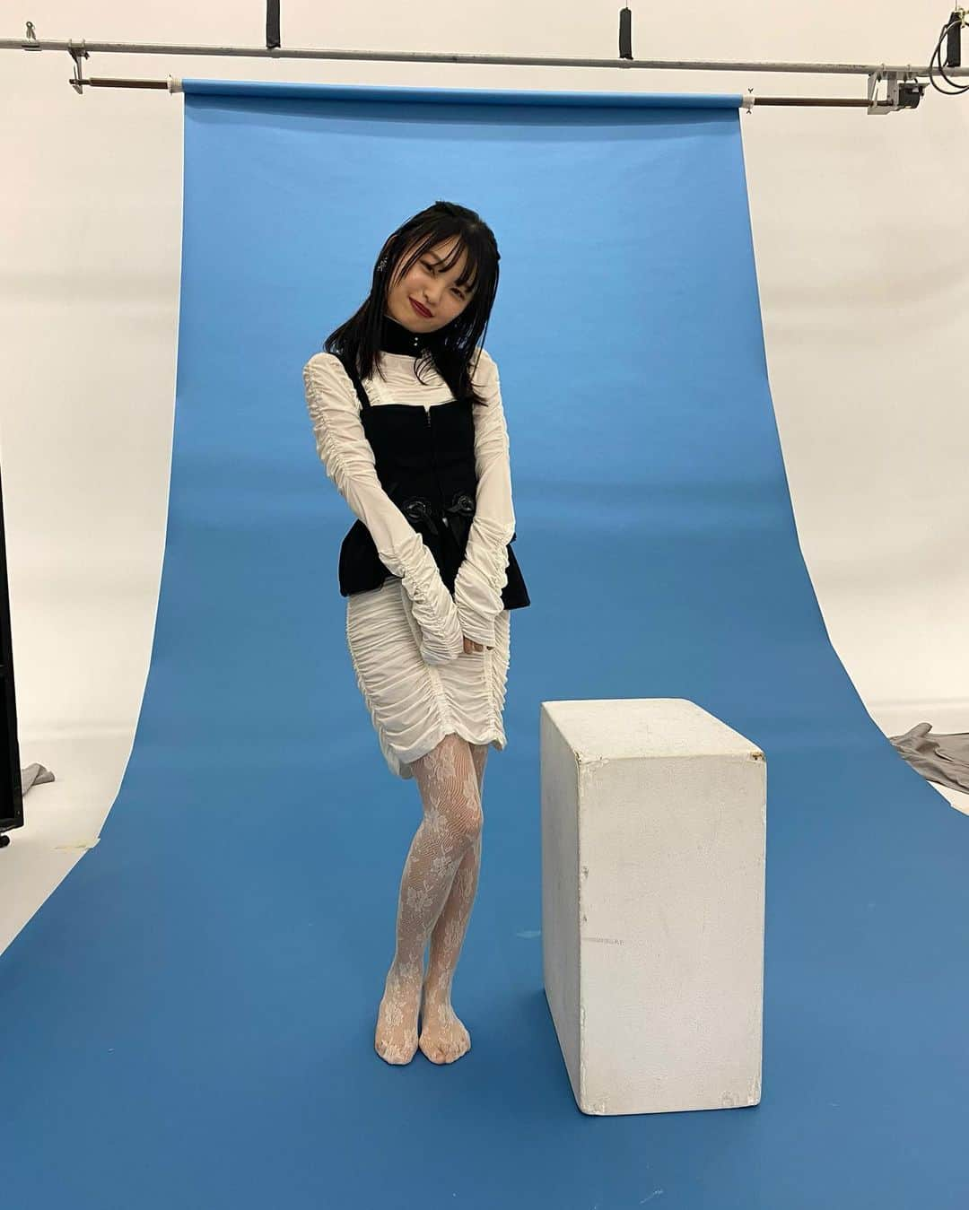 新澤菜央さんのインスタグラム写真 - (新澤菜央Instagram)「@bis_web 本日発売です！  いつもと全く違うしんしんが見れますのでぜひチェックして  感想聞かせて下さい〜  アンケートもよろしくお願いします☺︎  #bis #10月号 #cool」9月1日 12時53分 - _shinshin_48