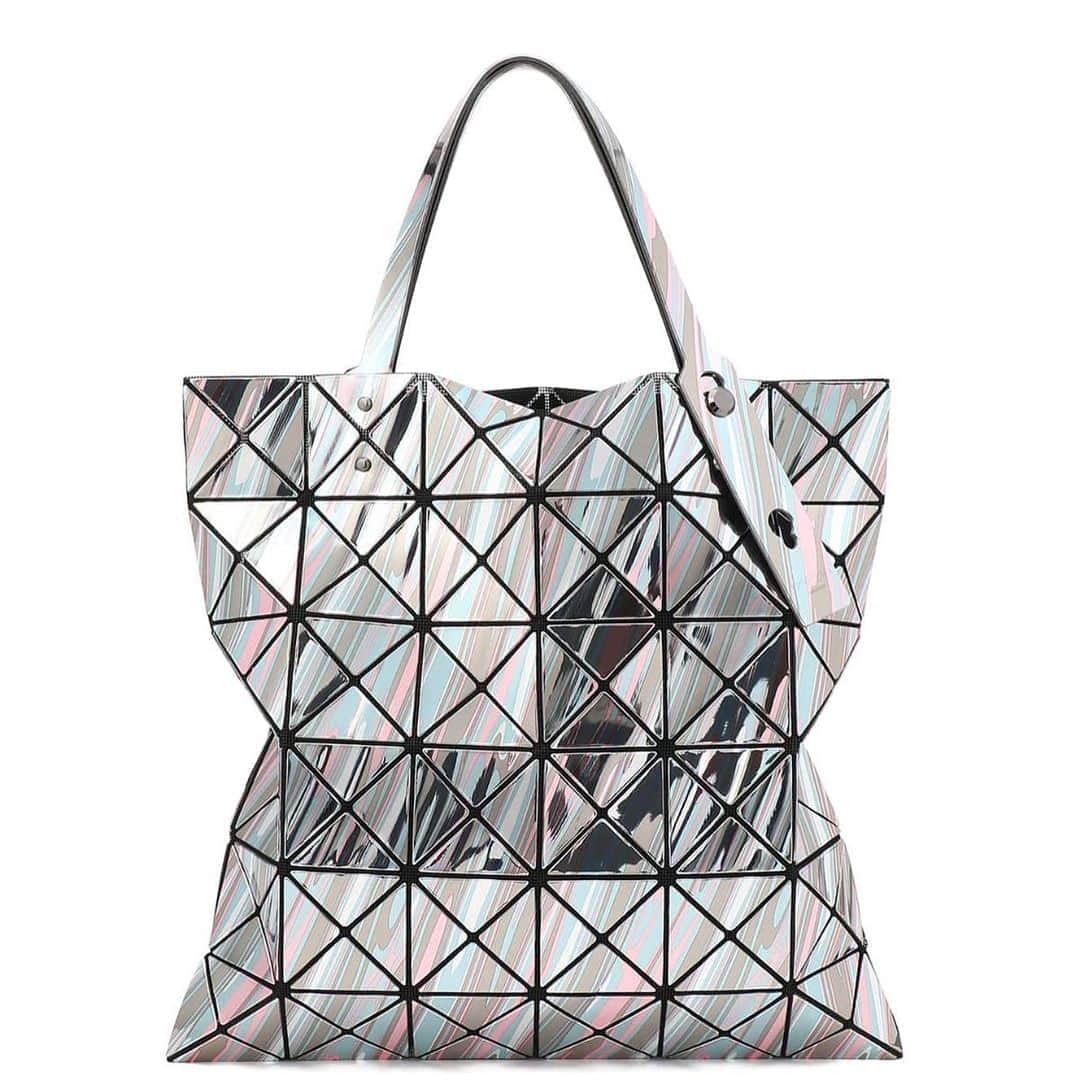 BAO BAO ISSEY MIYAKE Official Instagram accountさんのインスタグラム写真 - (BAO BAO ISSEY MIYAKE Official Instagram accountInstagram)「【NEW ITEM】DRAPE  RELEASE MONTH September, 2020 ※By country RELEASE MONTH may be different.  #baobaoisseymiyake #baobao #isseymiyake #tote #drape」9月1日 13時05分 - baobaoisseymiyake_official