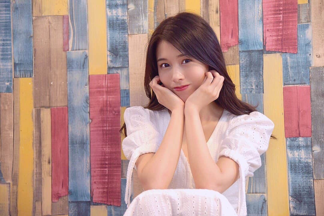 麻衣愛のインスタグラム：「9月に入った瞬間涼しくて過ごしやすいね🍁 . . 今月もよろしくね♡ #9月 #秋 #涼しい #過ごしやすい #快適な日 #お家時間 #おうち時間を楽しむ」
