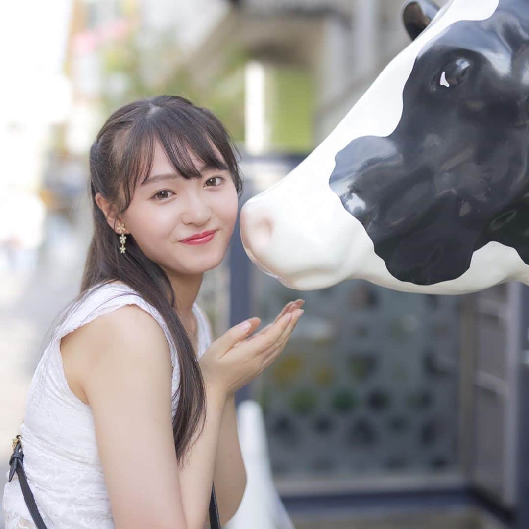 のインスタグラム：「牛さん🐮とらぶ。 ・ 本日も投票宜しくお願い致します！ プロフィール下のURLから飛べます🕊 ・ #ミスコン #東洋大学 #東洋 #ミスミスター東洋2020 #藤本りの加 #ポートレート #被写体 #モデル #ポートレート撮影 #撮影 #自由が丘 #お散歩 #デート #ポートレートモデル #Instagram #like4likes #l4l #instagood #instalike #portrait #model #photo #japan #tokyo #misscontest」