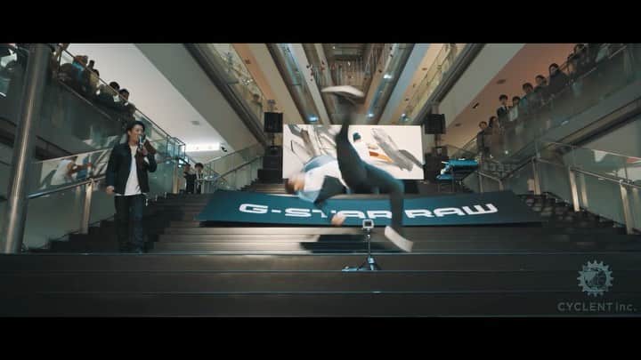 大野愛地のインスタグラム：「愛用しまくりなG-STAR RAW👖﻿ ﻿ 今までジーンズ着用して踊るなんて絶対無理…と思ってきたけど。﻿ ﻿ ここにありました！！﻿ どんな動きでも出来ちゃうジーンズ🙌﻿ ﻿ 最近のテレビ番組出演もG-STAR RAWが大活躍してます。笑﻿ ﻿ Special Thanks: ﻿ G-STAR RAW Japan(@gstarraw_jp )﻿ &﻿ CYCLENT inc.﻿ ﻿ #HARDCOREDENIM﻿ #GStarRAW﻿ #gstarraw_jp﻿ #denim﻿ #👖﻿」