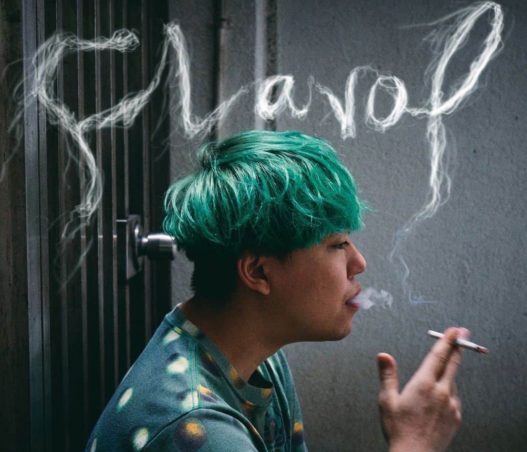 へきほーのインスタグラム：「「Flavor」  昨日リリースされました！！ へきちゃん☆トラちゃんの初のDigital Single「Flavor」のジャケットの文字書きました。 神聖かまってちゃんのの子さん、monoさんもRemixで参加していただいてますので、ぜひダウンロードして聞いてみて下さい。  【リリース情報】 へきちゃん☆トラちゃん Digital Single「Flavor」  DL : 単曲 ¥255 (iTunes) 各配信サイトはこちら：https://linkco.re/2QM0bt49  Lyric : YuReeNa / Music : Hi-ra  <Track> 1, Flavor 2, Flavor (NoEdit) 3, Flavor (の子 Remix) 4, Flavor (mono Remix) 5, Flavor (Instrumental) 6, Flavor (Acappella) 7, Flavor (Acappella NoEdit)  #上手に書けたよ」