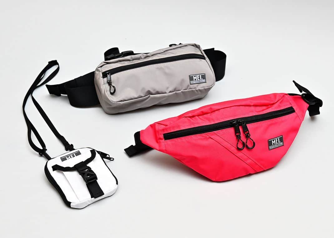 MEI(メイ) のインスタグラム：「MEI OLD BASIC collection  MEI-000-200002 OLD BASIC HIPSHOT ￥4,500+tax  MEI-000-200001 OLD BASIC BOTTOMLINE ￥3,900+tax  MEI-000-200012 20 OLD BASIC 1/3MILE POUCH ￥2,900+tax  #mei #meibag #mei_bag #メイ #メイバッグ #recyclednylon #リサイクルナイロン #robicair #ロビックエアー #sustainable #サスティナブル #outdoor #アウトドア #camp #キャンプ」