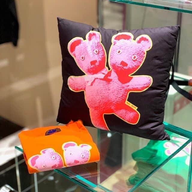 HANKYU.MODEさんのインスタグラム写真 - (HANKYU.MODEInstagram)「Heaven by Marc Jacobs At 3F MODE #Hankyu #HANKYUMODE #umedahankyu #阪急うめだ本店 #うめだ阪急 #阪急百貨店 #osaka #umeda #mode #MarcJacobs #マークジェイコブス #新コレクション  #HeavenbyMarcJacobs」9月1日 17時01分 - hankyumode