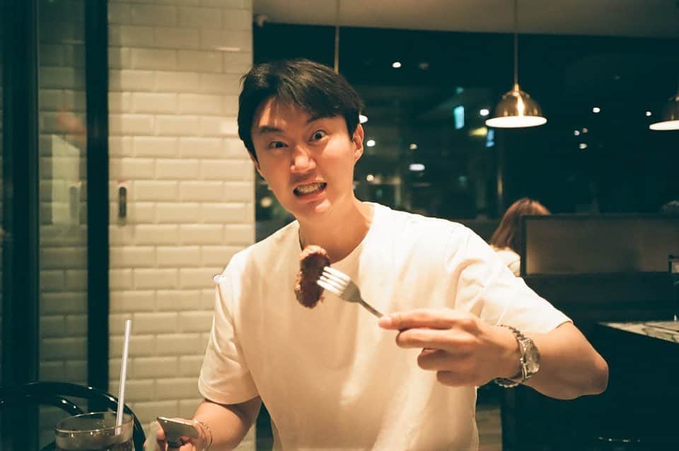 ハン・ジェソクのインスタグラム：「단백질!!!!!!섭취!!!!!!!😖😖😖 (2주전...)😭😭」
