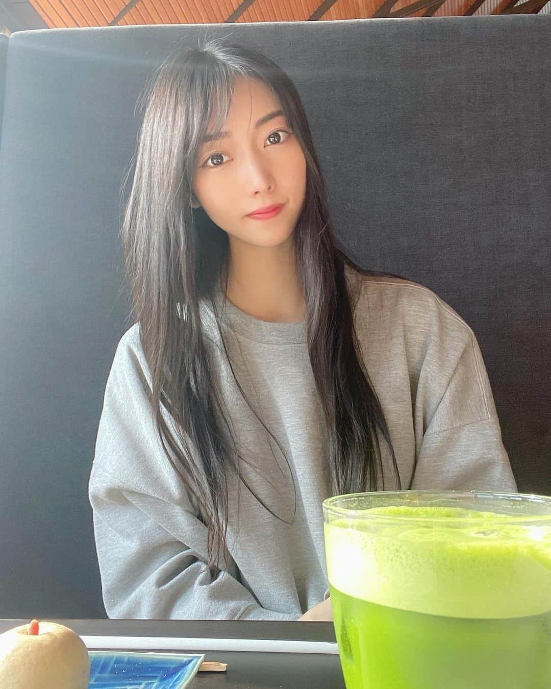 橘穂奈美さんのインスタグラム写真 - (橘穂奈美Instagram)「薯蕷饅頭が好き🍵 . . . . . . . . . . . . . . . #とらや #とらやカフェ #抹茶カフェ #東京カフェ巡り #東京喫茶店 #和カフェ #女子大生の日常 #女子大生 #抹茶好き #旅遊攝影 #粉我 #人像摄影 #我的最愛 #攝影日常 #셀카 #셀카그램 #셀스타그램 #얼스타그램 #오늘의훈녀 #카페투어 #카페스타그램 #도쿄카페 #트립 #일상 #japanesecafe #toraya #torayacafe #matchacafe」9月1日 17時17分 - t_h_p_c_y