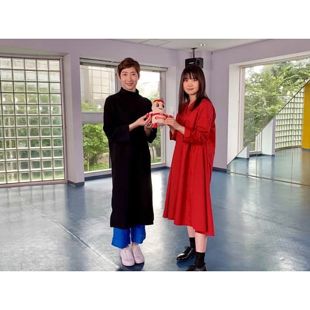 のインスタグラム：「* ヤクルトさんのミルミル新CMに出演させて頂くことになりました。 出演にあたりCMキャラクターをされている、いきものがかり 吉岡さんと対談させていただきました。 CM、対談ともに9月7日から公開予定です。観ていただけたら嬉しいです。  #ヤクルト #ミルミル #ヤクルトマン」
