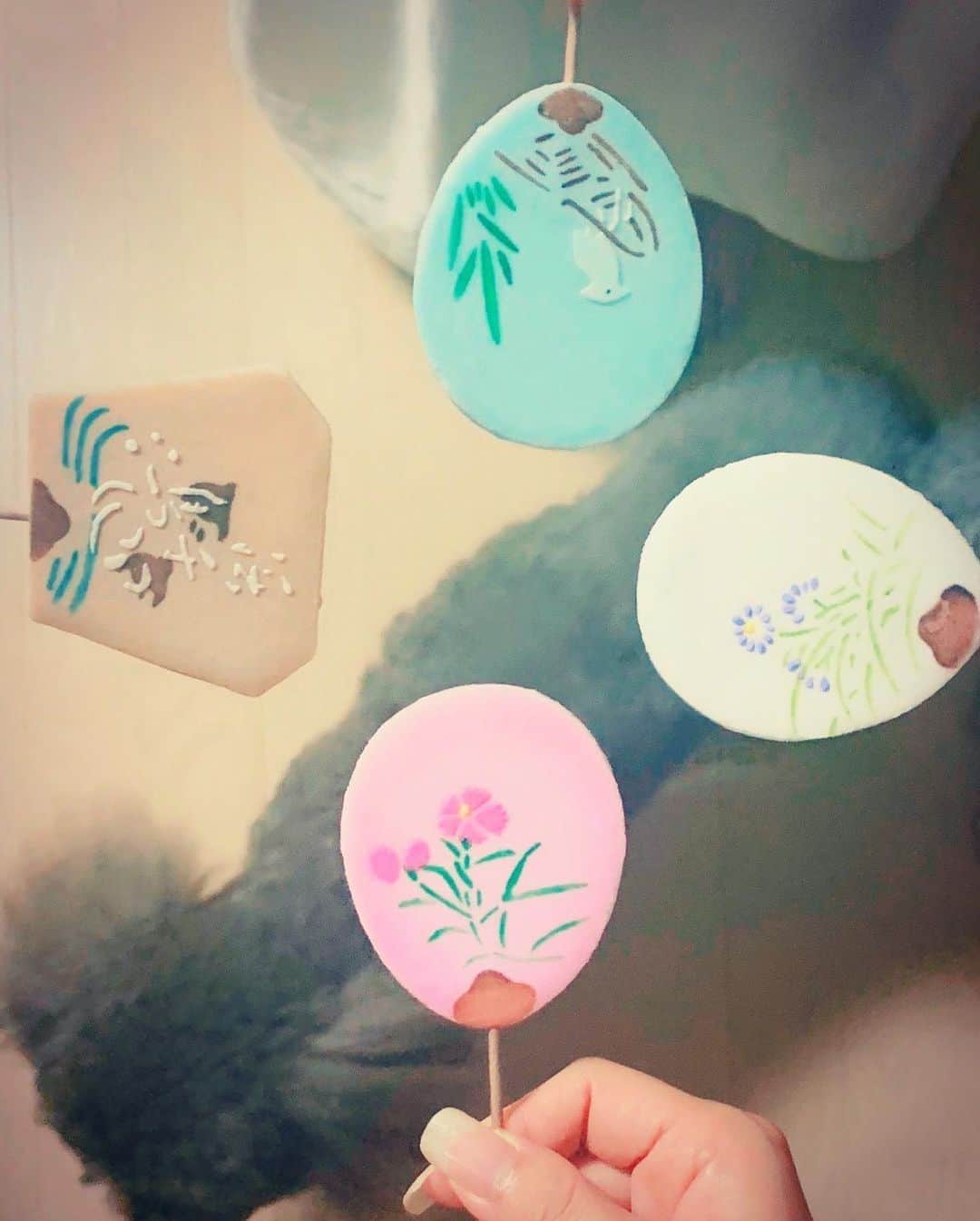 くまみきさんのインスタグラム写真 - (くまみきInstagram)「9月になったら急に涼しくなったね🍁﻿ 夏の思い出の余韻に浸りながら楽しく過ごすぞ〜⭐️﻿ ﻿ 9月はめちゃくちゃ綺麗になりたくて、筋トレしようと思ってるんだけどさぼりすぎてて何からしたら良いかわからない🤣笑﻿ みんなはどんな1ヵ月にしたい🧚‍♀️？﻿ ﻿ #夏の終わり #おうちナイトプール #ナイトプール #お誕生日おめでとうございます🎂 #ホームパリピ」9月1日 17時52分 - kumamiki