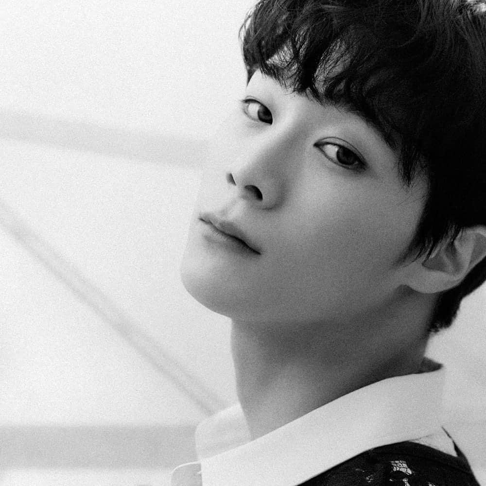 ASTROのインスタグラム：「MOONBIN & SANHA (ASTRO) 1st Mini Album <IN-OUT>   Image Teaser - FADE IN Version. Don’t be afraid, We will always be with you 🛌  2020.09.14. 6PM  Coming Soon🍸  #문빈_산하 #MOONBIN_SANHA #문빈 #산하  #IN_OUT #인아웃 #BadIdea #배드아이디어 #MOONBIN #SANHA #아스트로 #ASTRO」