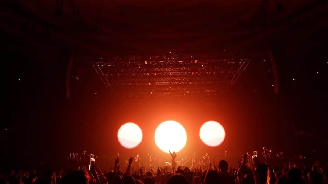 ORANGE RANGEのインスタグラム：「🍊#ORANGERANGE🍊 今夜0時の #レンジのライブ 視聴予約はこちら ▶️ https://youtu.be/dhcaig_M9-A @orangerange_official」