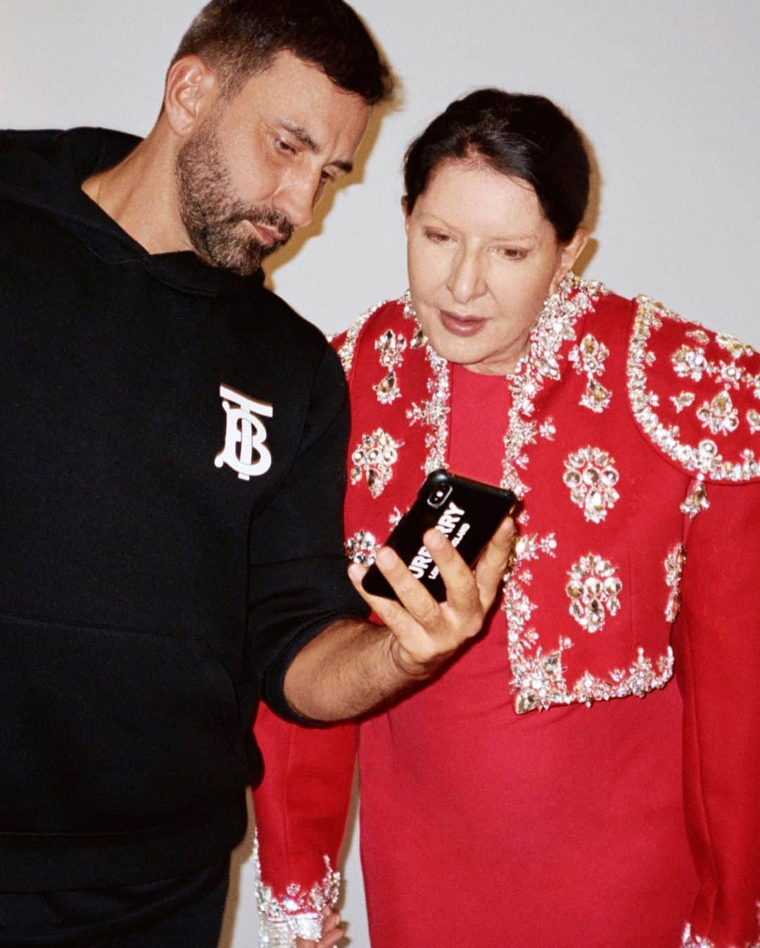 Burberryさんのインスタグラム写真 - (BurberryInstagram)「Discover bespoke costumes created by #RiccardoTisci for the new opera '7 Deaths of Maria Callas' by Marina Abramović – inspired by the eponymous soprano singer. Every piece has been designed exclusively for each chapter of this emotive, conceptual work performed at the @BayerischeStaatsoper in Munich, Germany . ‘The only person I really want to work with on the costumes is Riccardo. I couldn’t think about anybody else.’ Marina Abramović . #Burberry」9月1日 18時01分 - burberry