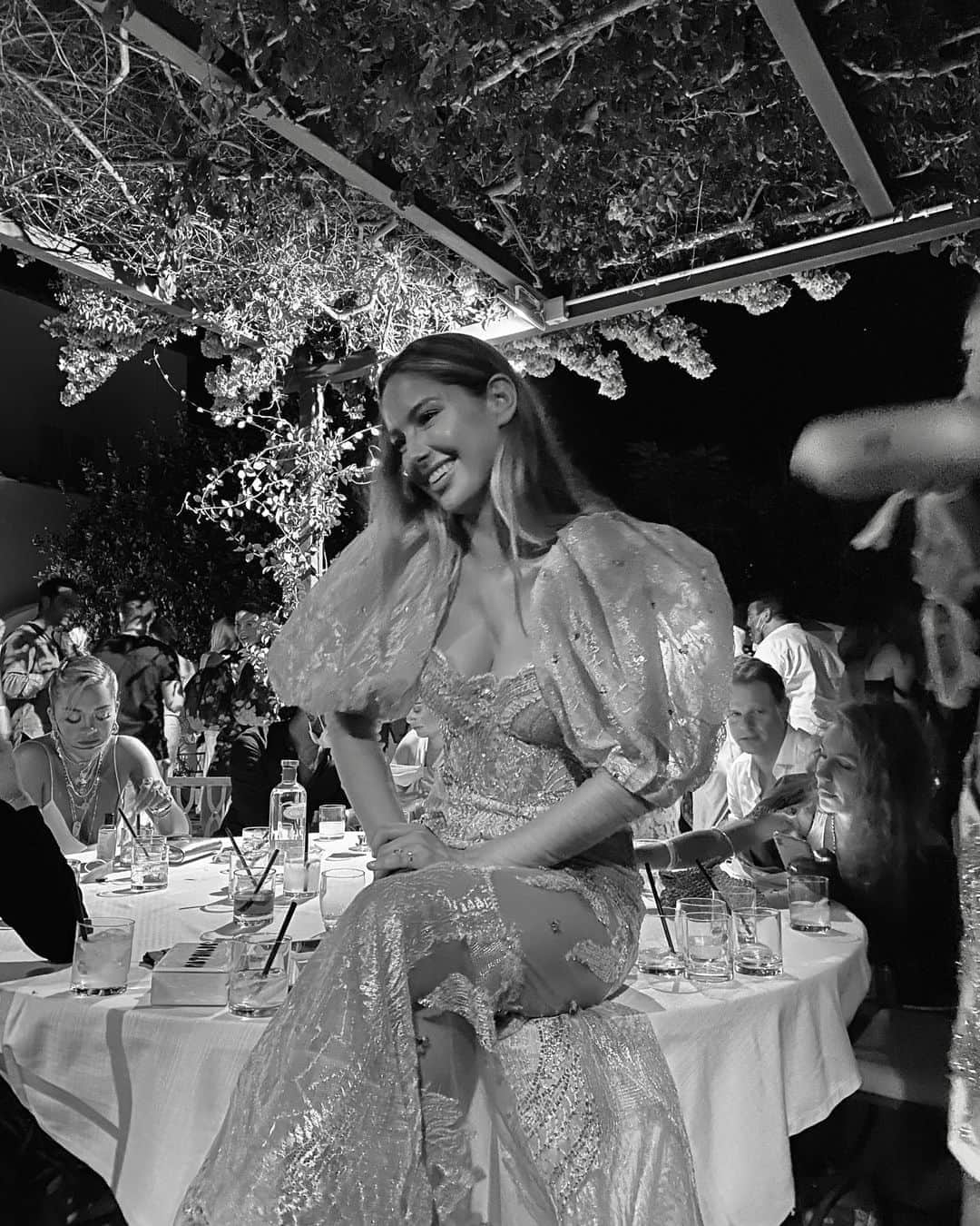 Mathilde Goehlerのインスタグラム：「Memories 🤍」