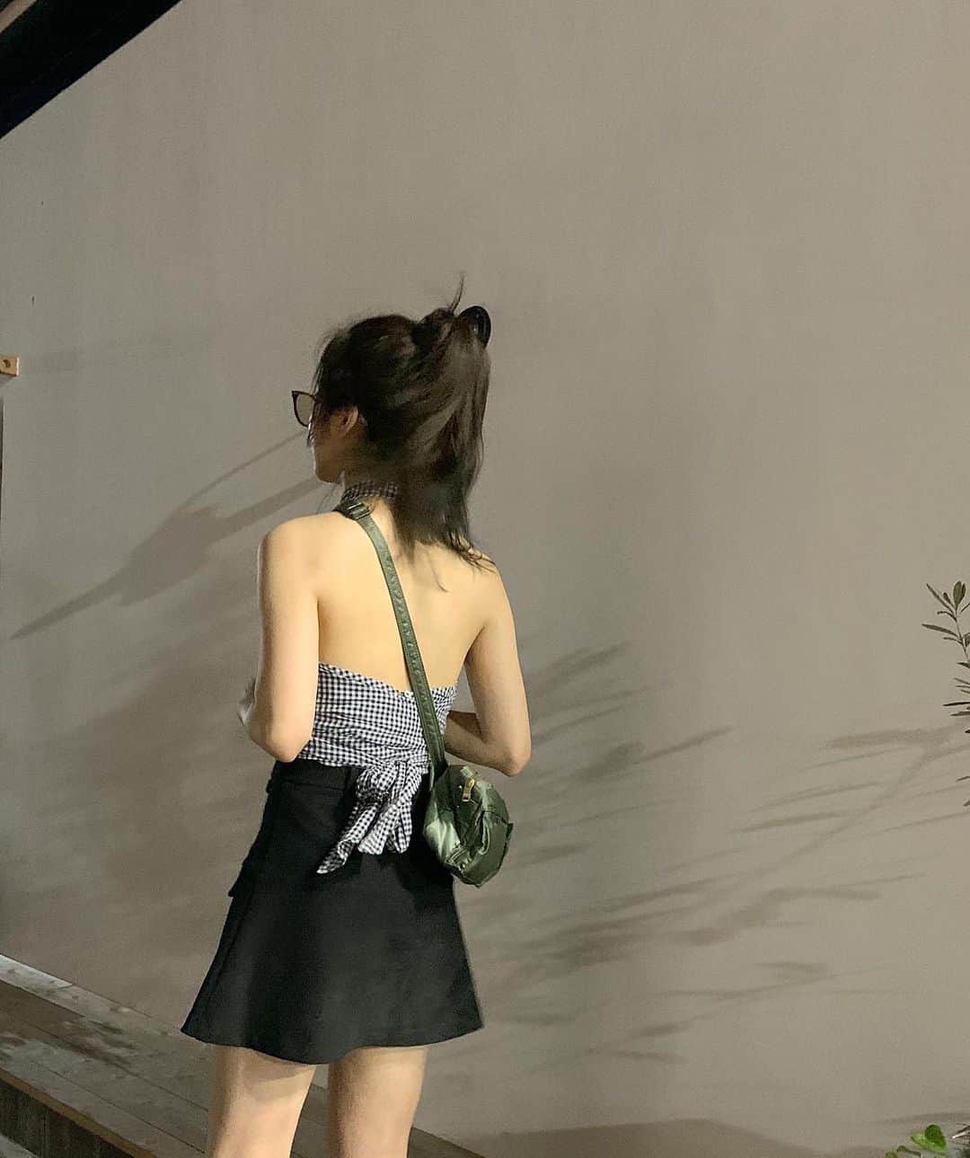 佐藤優津季のインスタグラム：「SuMmer NiGht 🩰💕  #ootd ❤︎ #tops #pennysage  #skirt #zara #bag #porter  #glasses #eyevan」