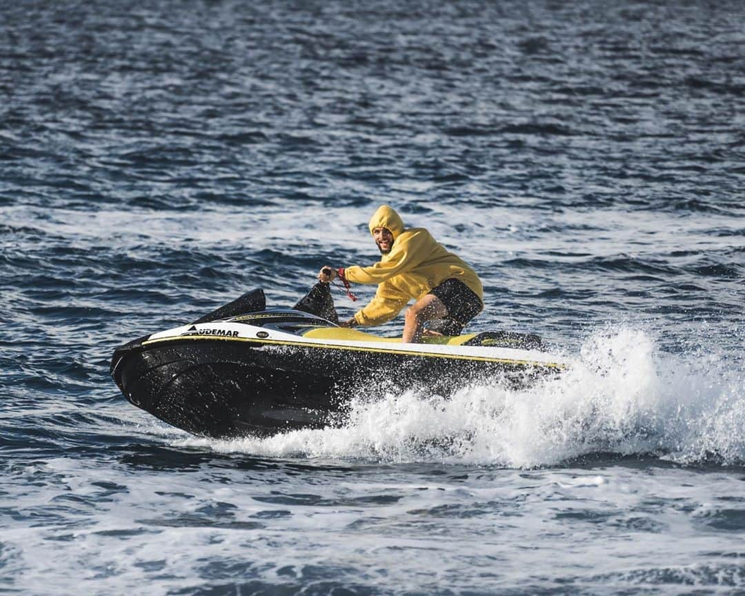 ライヴィン・クルザワさんのインスタグラム写真 - (ライヴィン・クルザワInstagram)「Skiis 🌊🌊🌊🌊」9月1日 19時05分 - kurzawa