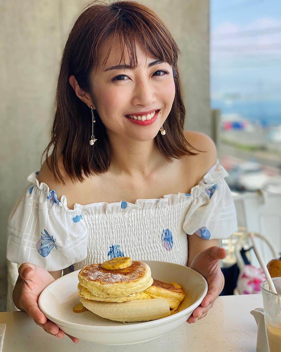 古川真奈美さんのインスタグラム写真 - (古川真奈美Instagram)「.﻿ .﻿ . ﻿ ひっっさしぶりに、﻿ billsのパンケーキ食べた🥞﻿  ﻿ ﻿ うん、やっぱり最高に美味しかった🤤❤️﻿ ﻿ ﻿ ﻿ ﻿ ﻿ #ビルズ #bills #パンケーキ #甘いもの大好き﻿ #えみちん可愛い #カフェ巡り #アートメイクしたてで眉が濃いw #instalike #instamood  #ootd #东京 #扎心了 #ow #맞팔 #instapic  #팔로우미 #instaphoto #instagravure #girl #follow #followme  #gravure #グラビア#japanesegirl #selfies  #インスタグラビア」9月1日 19時11分 - mana_0619