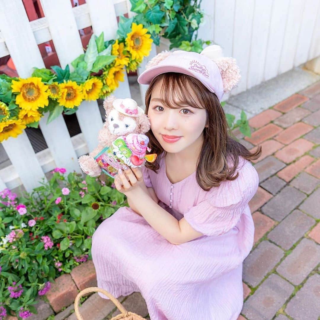 PATRA magazineさんのインスタグラム写真 - (PATRA magazineInstagram)「9/1♡スワイプしてね👉「夏らしいひまわりとのpic 🌻」 . 今年はお出かけの回数も減ってしまったりいつもと違う夏  そんな夏も変わらずに夏の象徴であるひまわりと共に撮ったみんなの写真をご紹介🌻  夏も終わりに近付いているけど、 素敵な夏の思い出を作ってね◎ . Thank you 🌹 @3mayun / @shihoriiin49 @yk.th / @kaori.0914 @kanasanpo_1106 . . 今女の子の中で流行っているコトやITEMがあればPATRAをタグ付けして教えてね❤︎ 皆さんのすてきな投稿をぜひ紹介させてください！ . . #PATRA #お洒落さんと繋がりたい #おしゃれさんと繋がりたい #ひまわり #夏 #夏写真 #夏のコーデ #ひまわり写真 #ひまわり畑 #花のある暮らし #夏っぽコーデ #夏コーデ #夏休み #サマーバケーション」9月1日 19時25分 - patra__jp