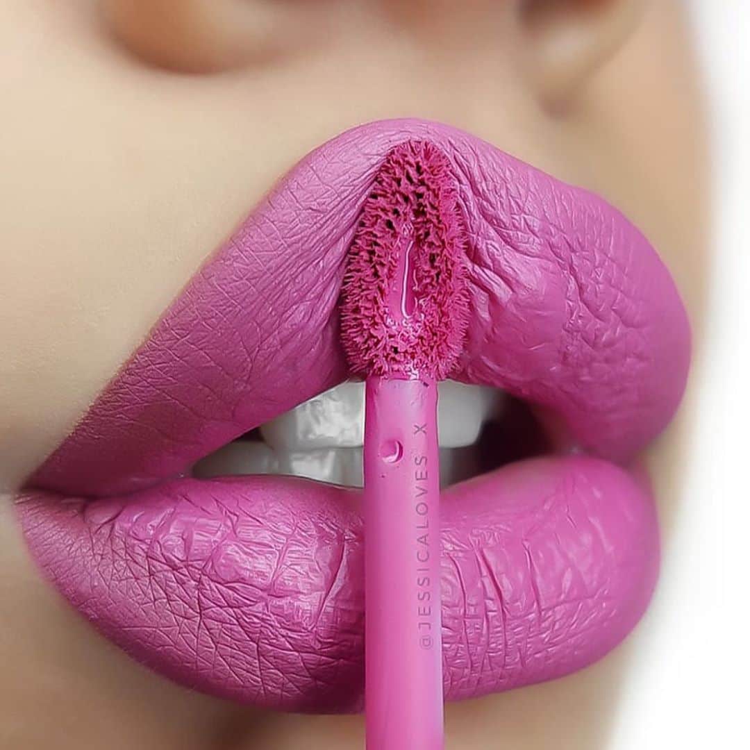 Makeup Addiction Cosmeticsさんのインスタグラム写真 - (Makeup Addiction CosmeticsInstagram)「Our stunning dolly me up liquid lipstick! 💓 What do tut guys think of this colour? #makeupaddictioncosmetics」9月2日 5時04分 - makeupaddictioncosmetics