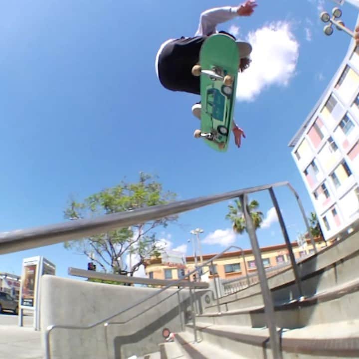 スラッシャーのインスタグラム：「🚺 @girlskateboards NERVOUS CIRCUS video is LIVE. Link in Girl’s profile 🎪」