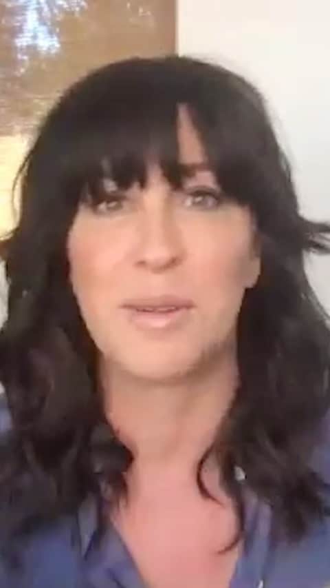 アンソニー・ラモスのインスタグラム：「Loved chatting with @alanis for @glaad to talk about her long-standing support of the #LGBTQ community and of course her new album “Such Pretty Forks in the Rode” 🌈❤️」