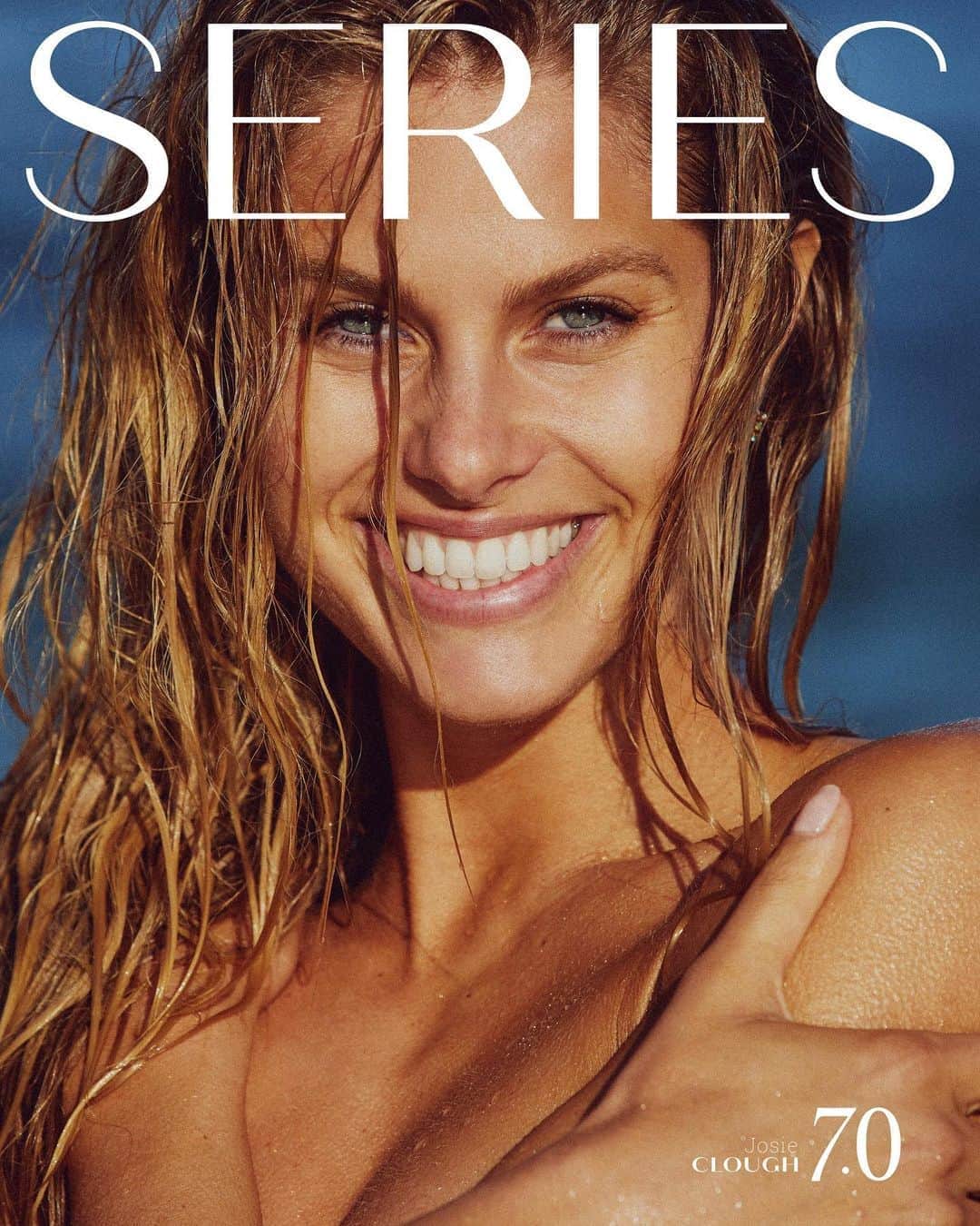 ナタリー・ジェーン・ローザーのインスタグラム：「HAPPY SEPTEMBER!! New issue of @seriesmag just dropped!  Shot by @josie_clough @itsnowcool 🌺 @SERIESMAG」
