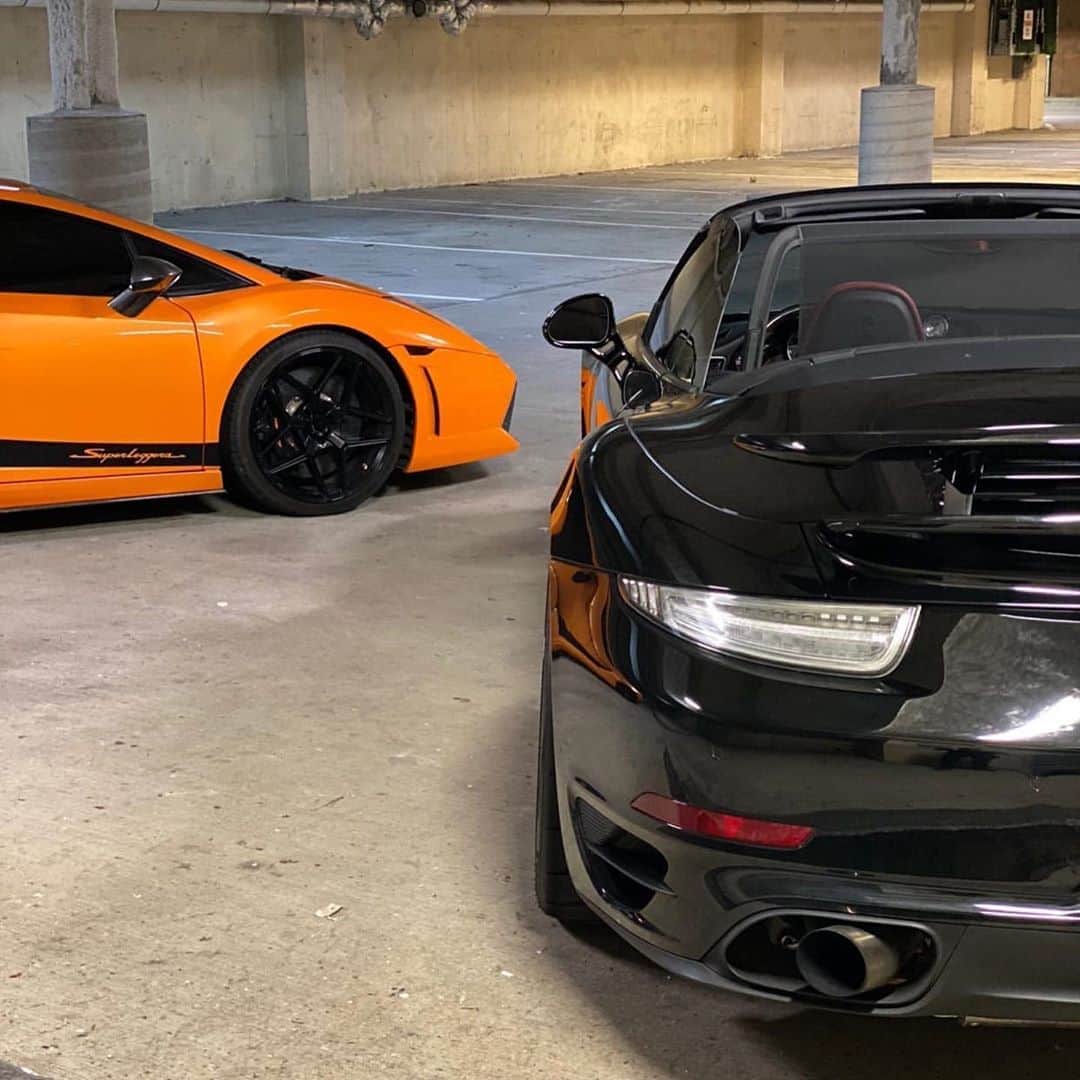 CARLiFESTYLEさんのインスタグラム写真 - (CARLiFESTYLEInstagram)「Gallardo or Turbo S? Check out @petrolwerks for more! #carlifestyle #petrolwerks」9月2日 5時53分 - carlifestyle