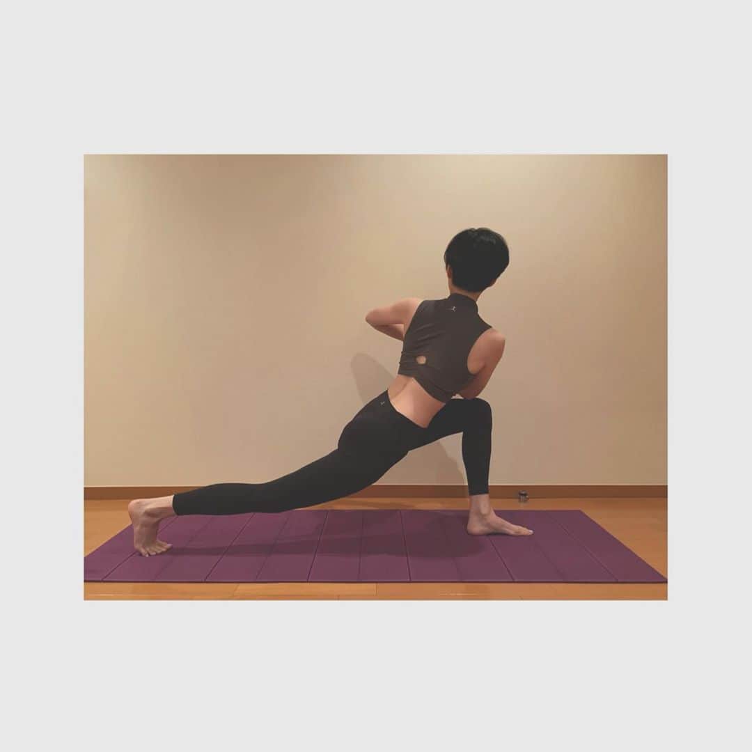 森なな子さんのインスタグラム写真 - (森なな子Instagram)「一応続けてます。 スタジオでのレッスンは、先生のポーズの説明が聞けるし、負荷がかかるところを意識しながらしっかりやれるんだけど、自分でやろうとすると知識が無いもんだから集中途切れるし困る事に気がついた。 調べたり動画見ながらやるのが限界かな。 兎にも角にもスッキリしました✌︎ #yoga #お家ヨガ」9月1日 21時39分 - nanako.m1988