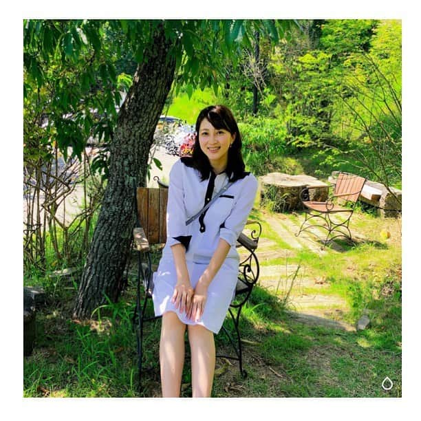 山崎萌絵さんのインスタグラム写真 - (山崎萌絵Instagram)「. 最近息子がちゃんと写真を撮れるようになり、色んな所で撮ってくれます☺️ . レストランのお庭での1枚。お気に入りです💕 . . . 明日から天気が崩れそうですね。台風気をつけましょう☔️ . #ファインダー越しの彼の世界  #カメラ小僧 #カメラ初心者🔰  #スマホですが😅」9月1日 21時44分 - moeyamasaki.kbc