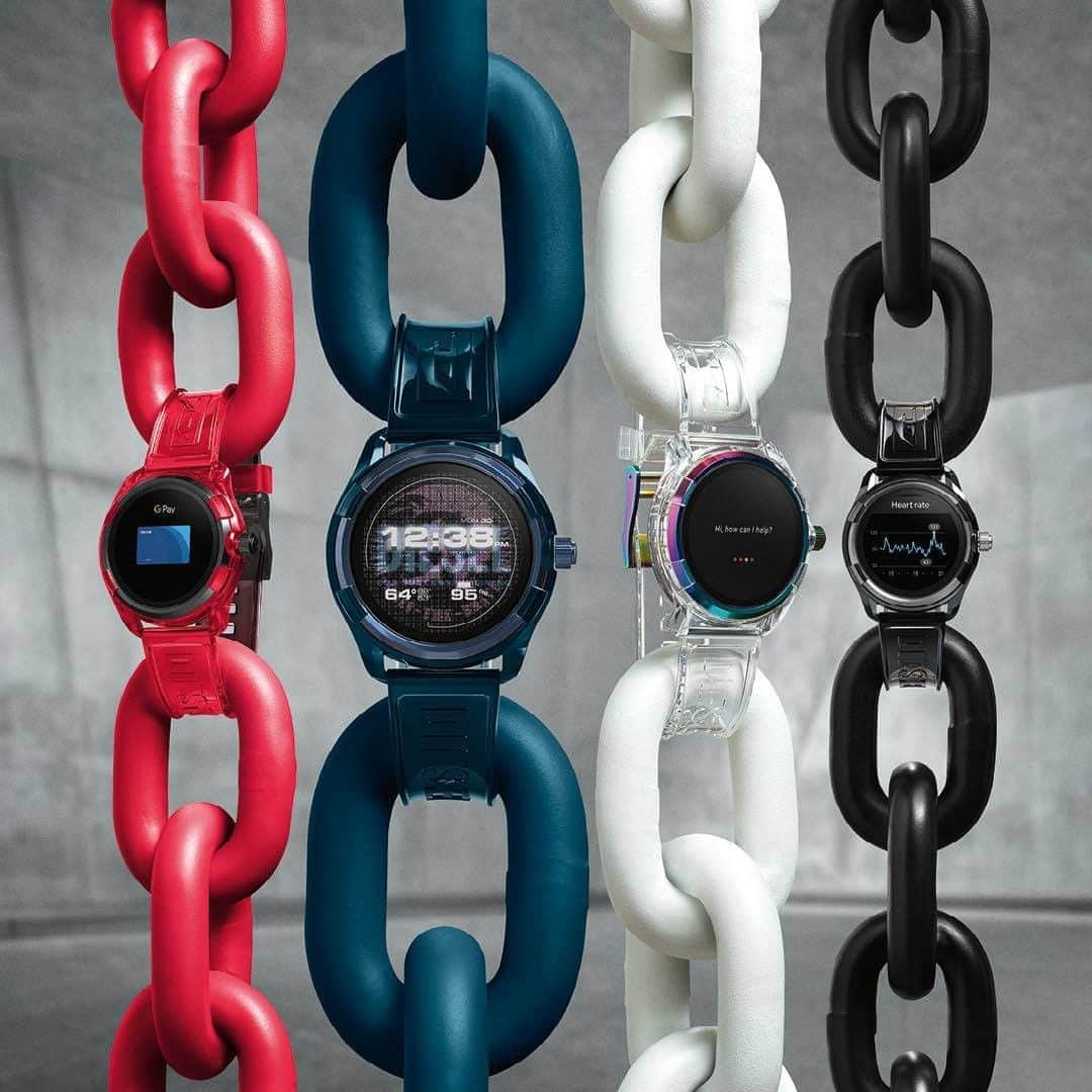 ディーゼルのインスタグラム：「Strength comes from within. Great accessories help. Discover the new #DieselOn #Fadelite smartwatches.」