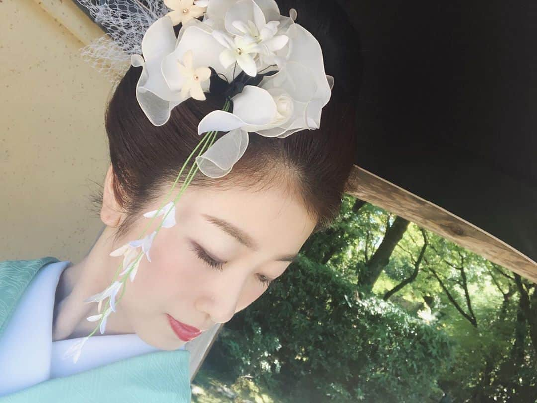 福井千佳さんのインスタグラム写真 - (福井千佳Instagram)「. . #日本髪 風の。 つるんと、艶々なヘアが素敵。 . #和装花嫁#花嫁和装#hairmake#色打掛#はなよめ#shootingday#shooting . . 仕上がりが、楽しみ👘♡ とっても楽しい撮影でした。 . #model#fashionmodel#모델#和装モデル#webモデル#関西モデル#partsmodel#作品撮り#フリーランス#freelance#福井千佳#chika_fukui#インフルエンサー#beauty#followme#picoftheday#japan#いいね返し#패션#좋아요#좋아요반사#좋아요환영」9月1日 22時01分 - chika291