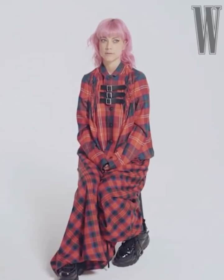 Computer Magicのインスタグラム：「For @wmag  The Music Issue.  Director: @shayanasadi  Movement: @pat_boguslawski  DP: @willihadley  Camera: @olliebbb  Lighting: @mattbohun @jonny.boomer @luke_greenan  Hair: @1malcolmedwards  Makeup: @sambryantmakeup  Manicure: @louimarie_nails Booking @specialprojectsmedia」