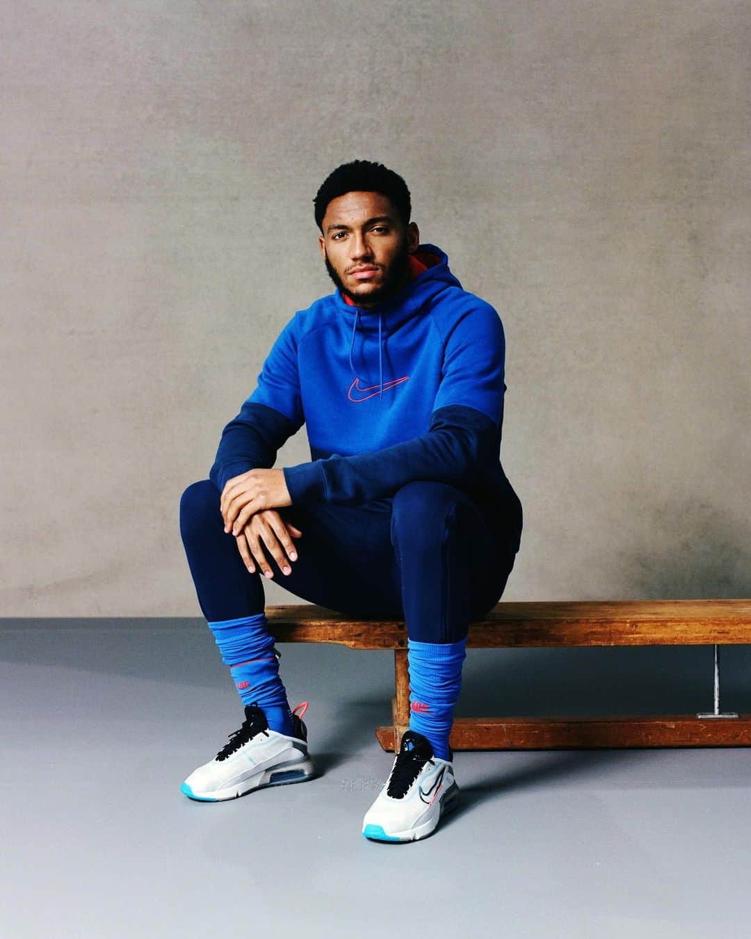 ジョー・ゴメスのインスタグラム：「New collection, new vision! 🏴󠁧󠁢󠁥󠁮󠁧󠁿👀 @nikefootball @england #YouCantStopUs」