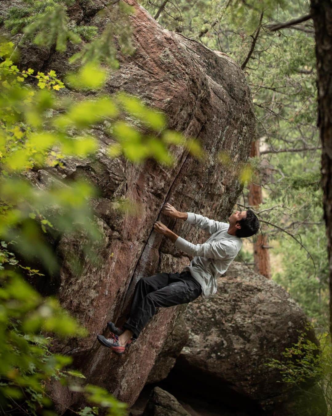 ポール・ロビンソンさんのインスタグラム写真 - (ポール・ロビンソンInstagram)「Over the weekend, I got out to the local bouldering area, Flagstaff. Living in Boulder, CO it is amazing to have climbing so close to home. It was really fun to revisit some old classics that I had not tried in years!   I have been wearing the @prana Stretch Zion material for over a decade now. These pants have never let me down when I am out climbing all over the world. There is no doubt there is always at least one pair of Stretch Zions in my luggage for every trip I go on!  #sponsored #pranaambassador #StretchZion #bouldering  Photos: @lizzy.ellison」9月1日 23時22分 - paulrobinson87