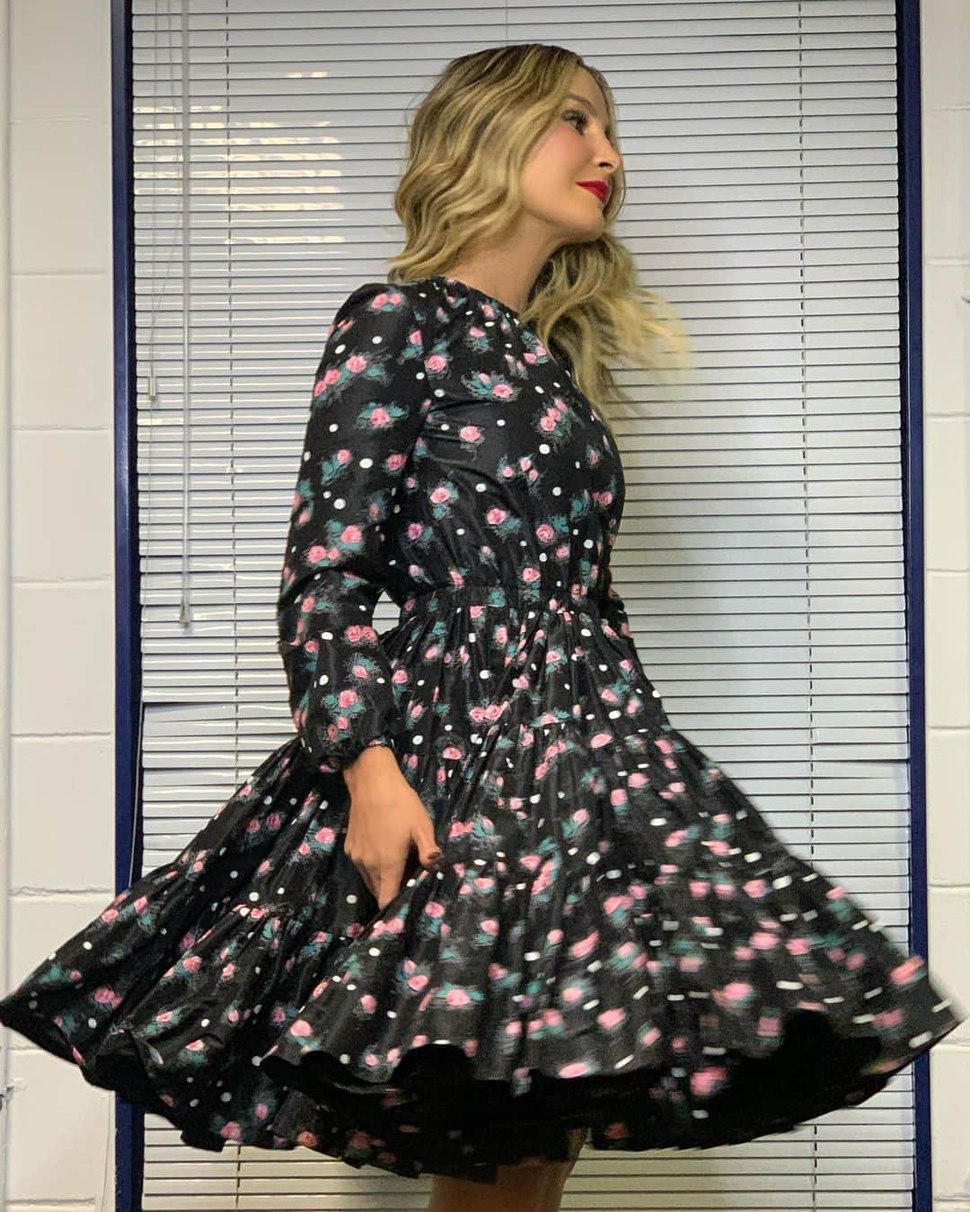 Claudia Leitteのインスタグラム：「Meu psicológico já tá na Vibe! 😍 @yanacioli Vem #TheVoiceBrasilKids」