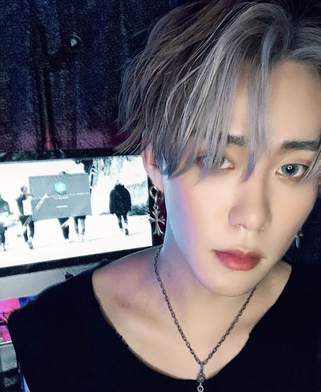 YUKIのインスタグラム：「✂️ @muraoka_hiroaki  🔥初 #フェイスラインカラー 🔥」