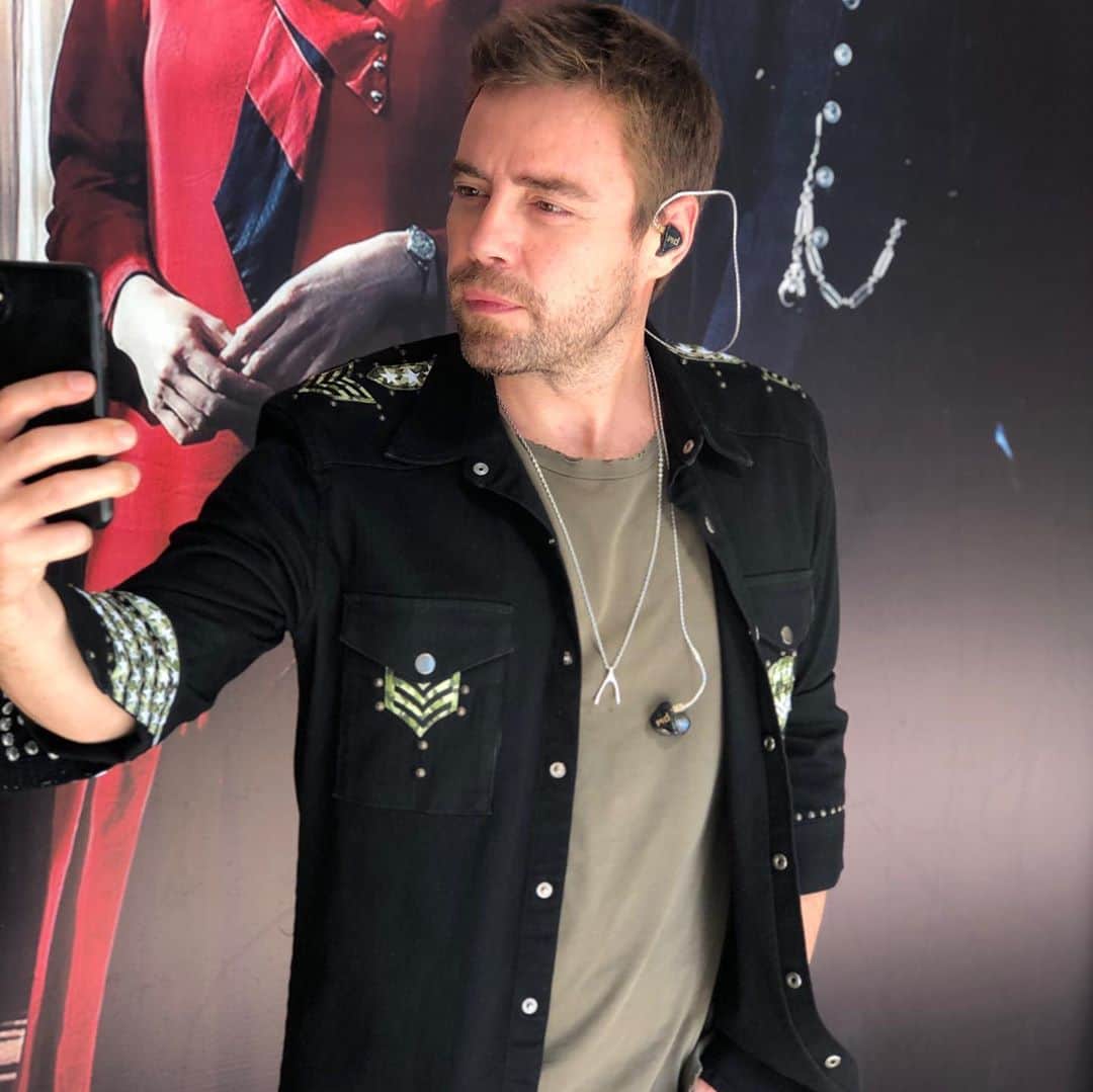 muratdalkilicのインスタグラム：「Selfi çekimlerimizi hayırlısıyla tamamladık. Yolumuz açık olsun🙏🏻」