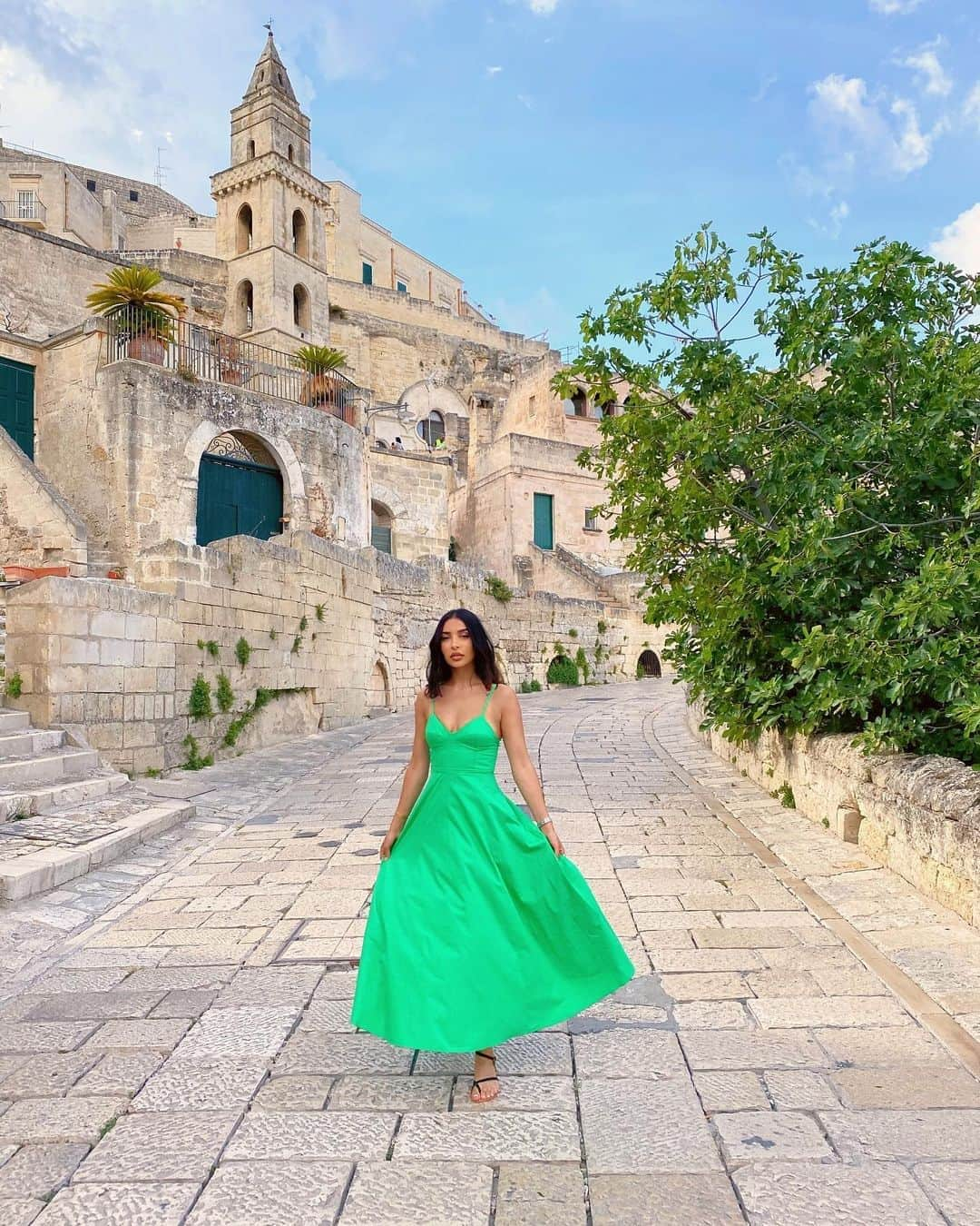 sananasさんのインスタグラム写真 - (sananasInstagram)「Happiness 💚 1 or 2 ?   #Matera #Italy #Italie」9月2日 0時33分 - sananas2106