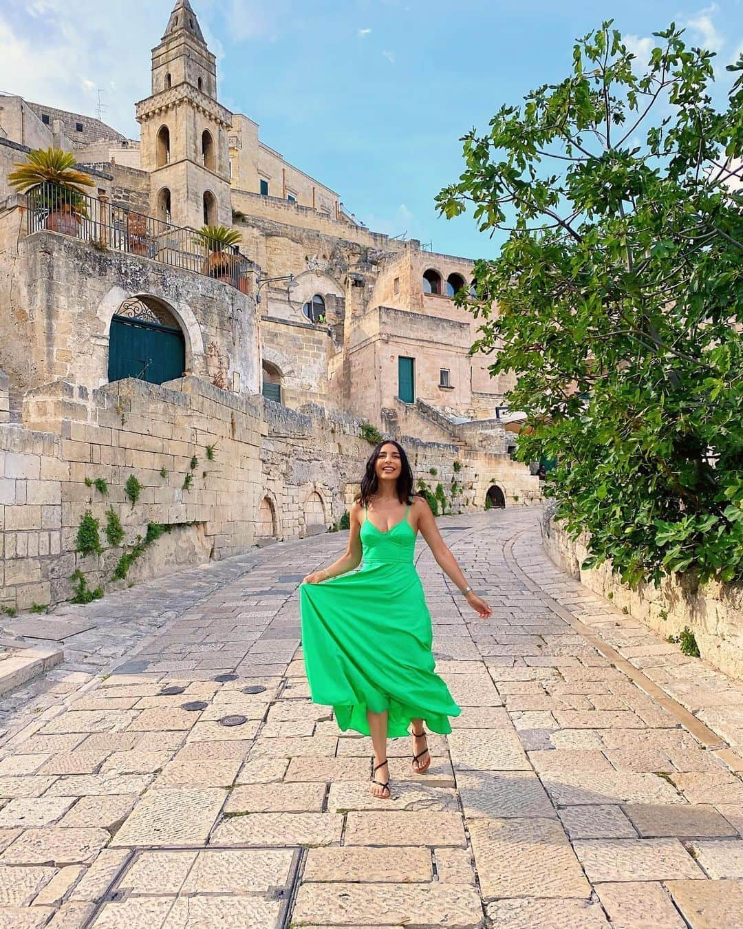 sananasさんのインスタグラム写真 - (sananasInstagram)「Happiness 💚 1 or 2 ?   #Matera #Italy #Italie」9月2日 0時33分 - sananas2106