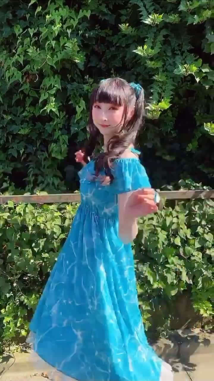 のインスタグラム：「夏だね☀️ Summer feels ☀️ . #OOTD  Yukata: #tsumorichisato Obi: #furifu #ふりふ Onepiece: #milkharajuku  Earrings: #ivytokyo  . .  App: TikTok Japan at rinrin_doll . . #rinrindoll #rinrindollreels #japan #tokyo #harajuku #japanesefashion #tokyofashion #harajukufashion #東京 #コーデ #今日のコーデ #夏コーデ #夏 #浴衣 #summer #summerstyle #summerootd #yukata」