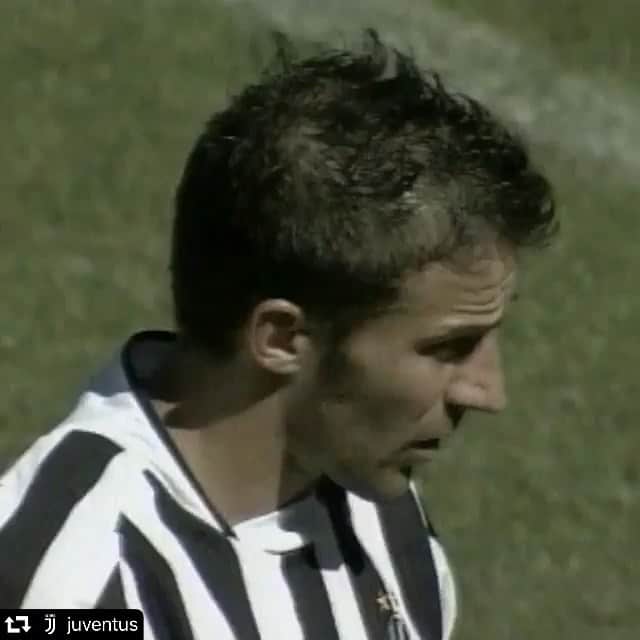 アレッサンドロ・デル・ピエロのインスタグラム：「🤪 #ADP10  #repost @juventus  . . . The best way to start the week? With a @alessandrodelpiero goal of course! 😁⚽  #GoalOfTheDay #MondayMotivation」